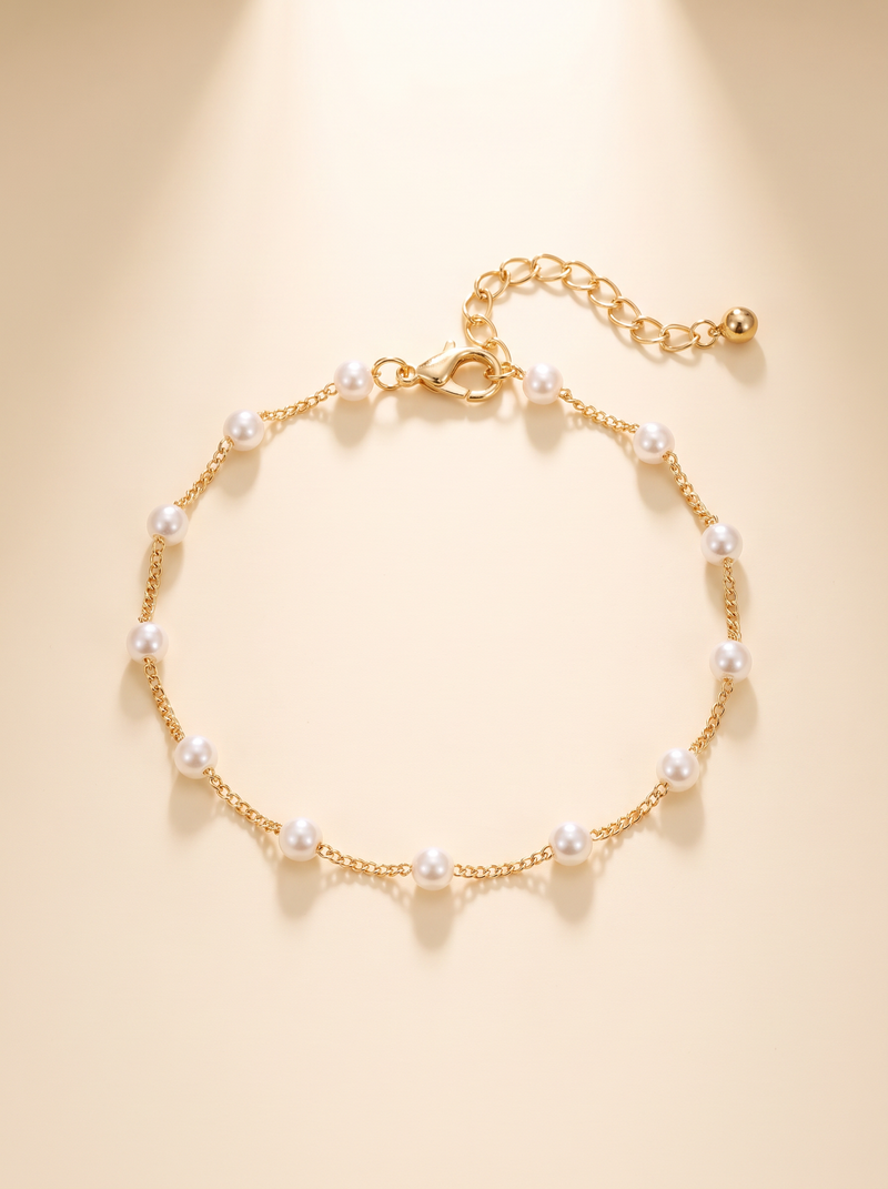 Jororia | Delicate Charm Bracelet